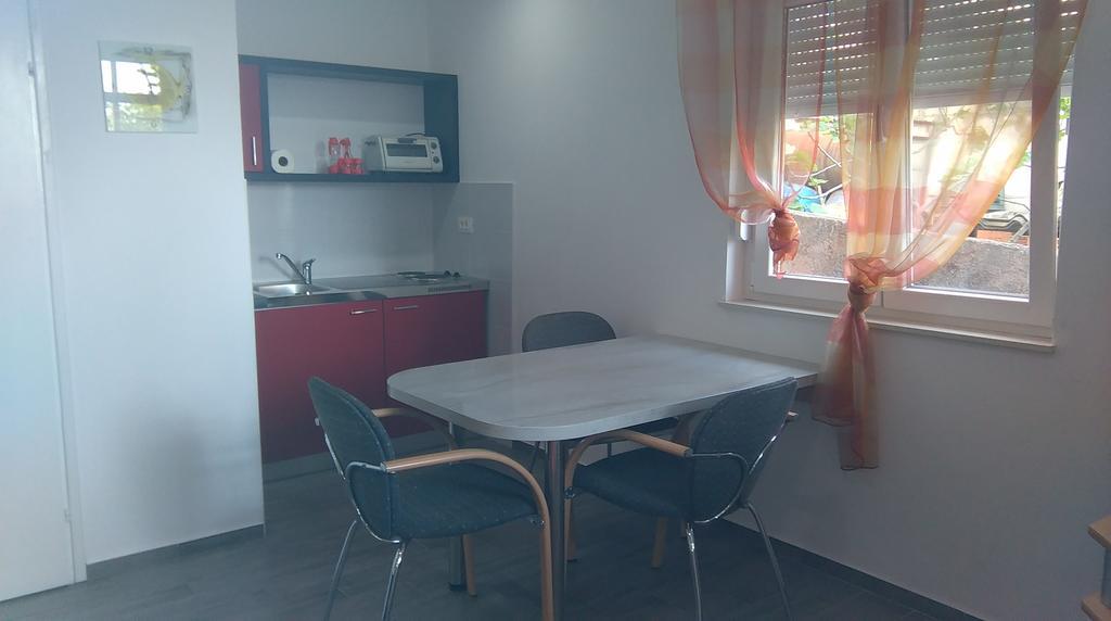 Apartment Cvjetna Rijeka Exteriör bild