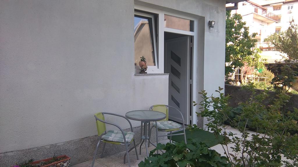 Apartment Cvjetna Rijeka Exteriör bild