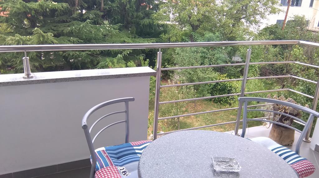 Apartment Cvjetna Rijeka Exteriör bild